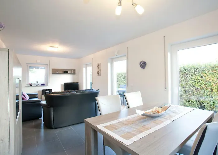 Haus Am Apfelhain 펜션 *